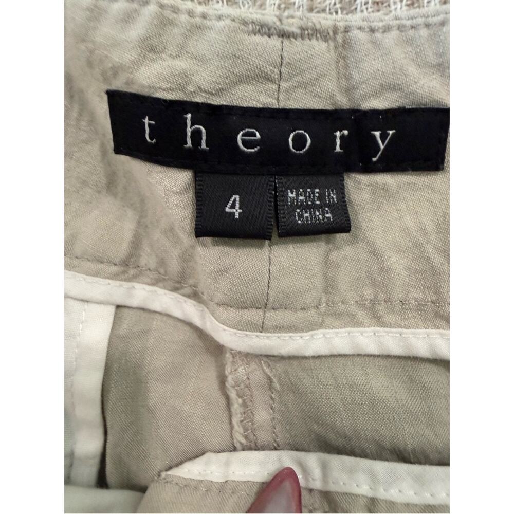 Women's Casual Roll-Cuff Cargo Shorts in Beige - Picture 3 of 4
